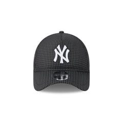 New York Yankees Grid 9FORTY APEX Snapback Hat