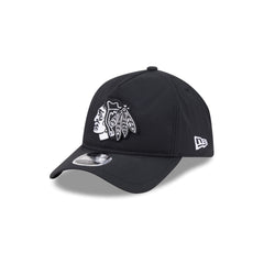Chicago Blackhawks Black 9FORTY APEX Snapback Hat