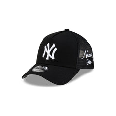 New York Yankees Side Script Black 9FORTY A-Frame Trucker Hat