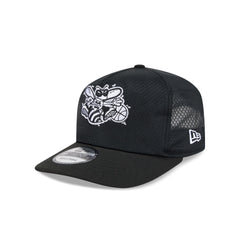 Charlotte Hornets Black & White Mesh 19TWENTY Trucker Hat
