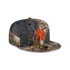 New York Yankees Realtree Camo Pop 59FIFTY Fitted Hat