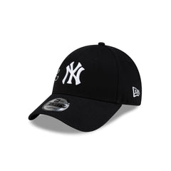 New York Yankees Cross Panel Script 9FORTY Adjustable Hat