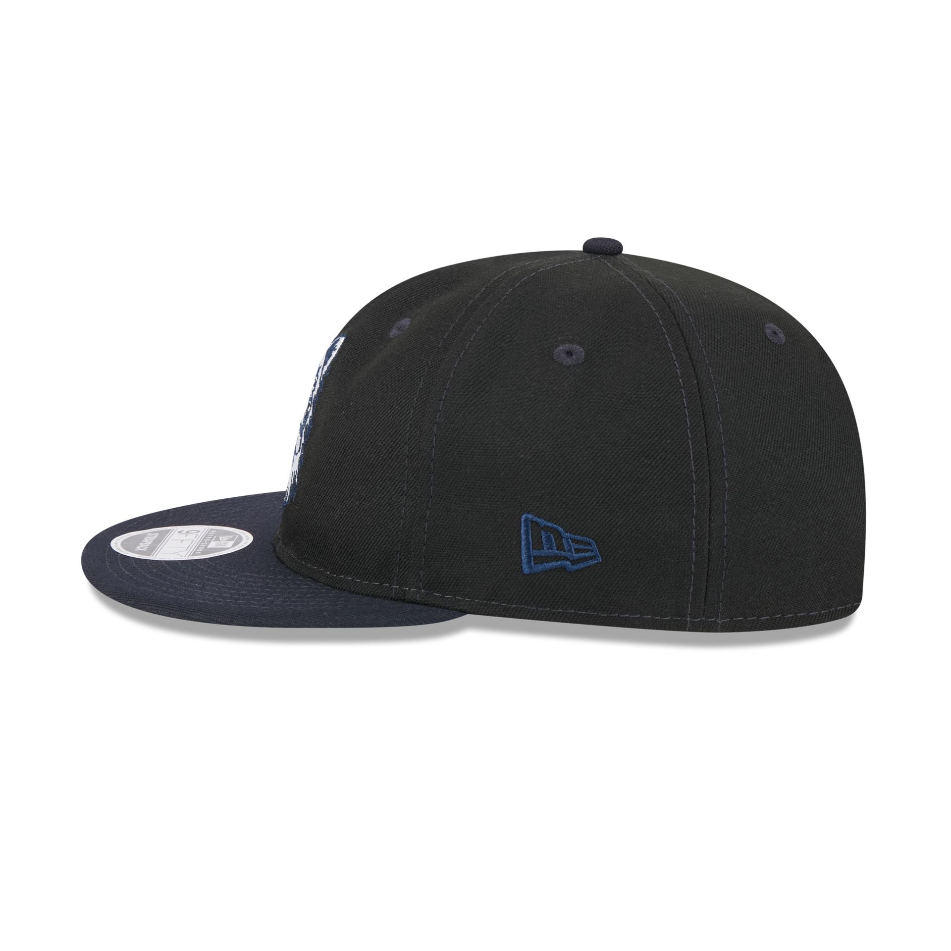 Connecticut Huskies Tournament Side Patch Retro Crown 9FIFTY Strapback Hat