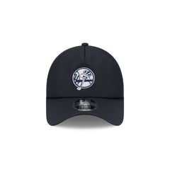 New York Yankees 2026 Batting Practice Alt Circle 9FORTY APEX Trucker Hat