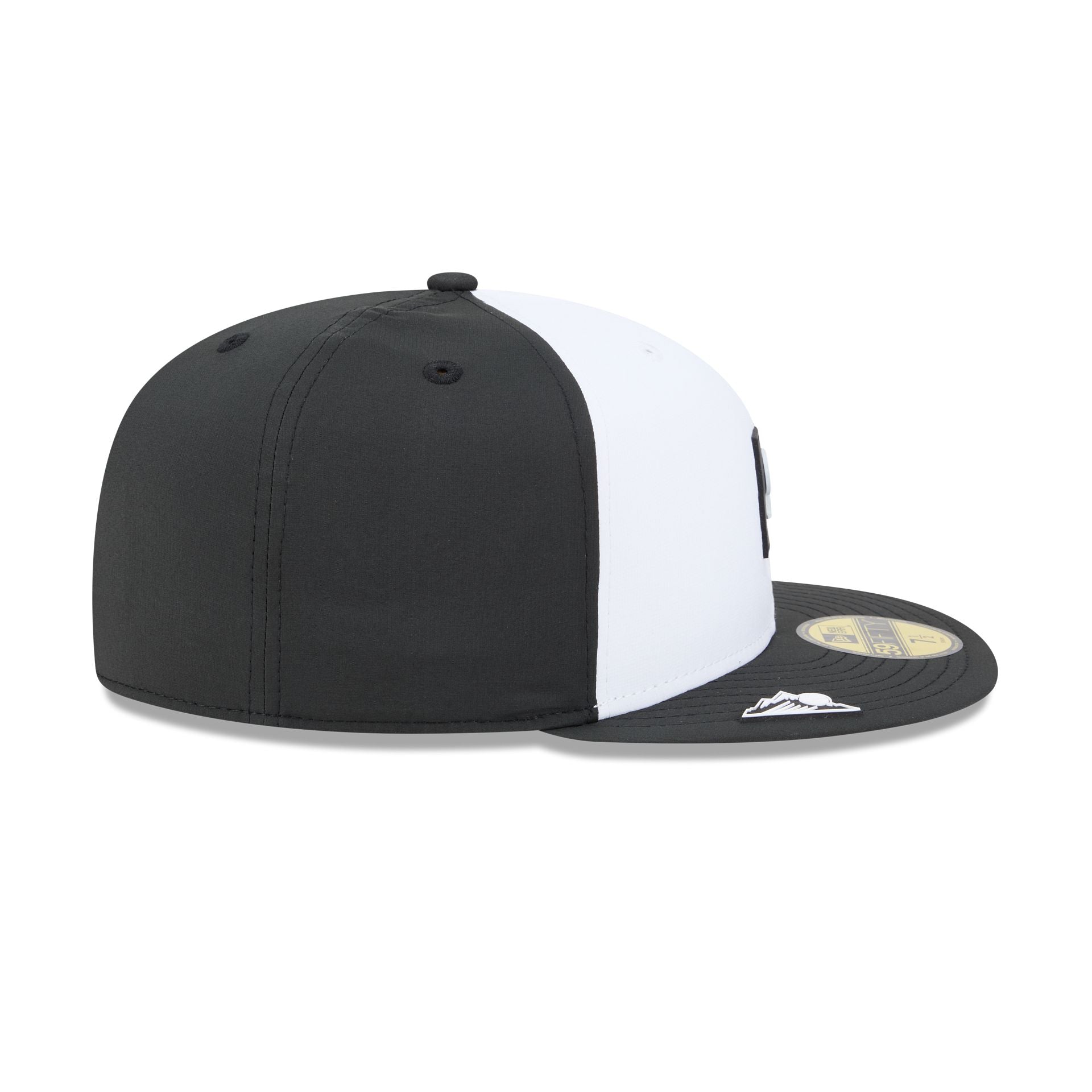 Colorado Rockies 2026 Clubhouse Black & White 59FIFTY Fitted Hat