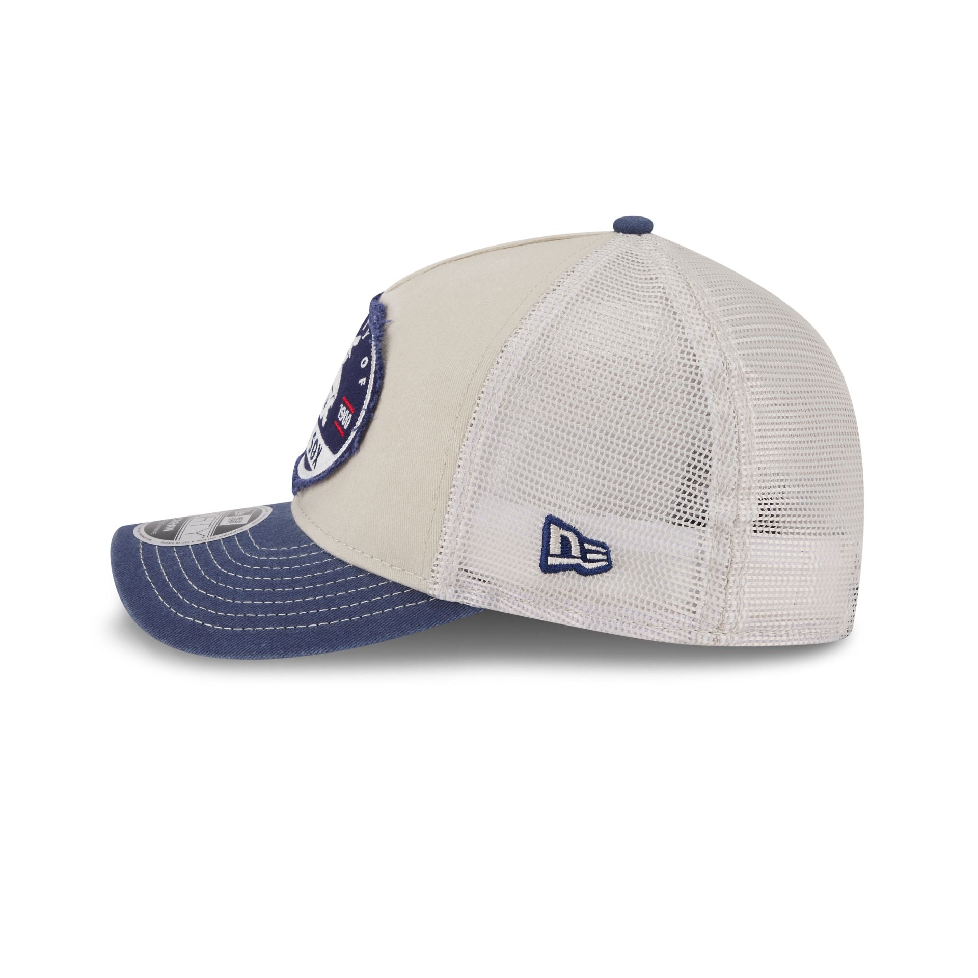 Chicago White Sox Frayed 9FORTY M-Crown A-Frame Trucker Hat