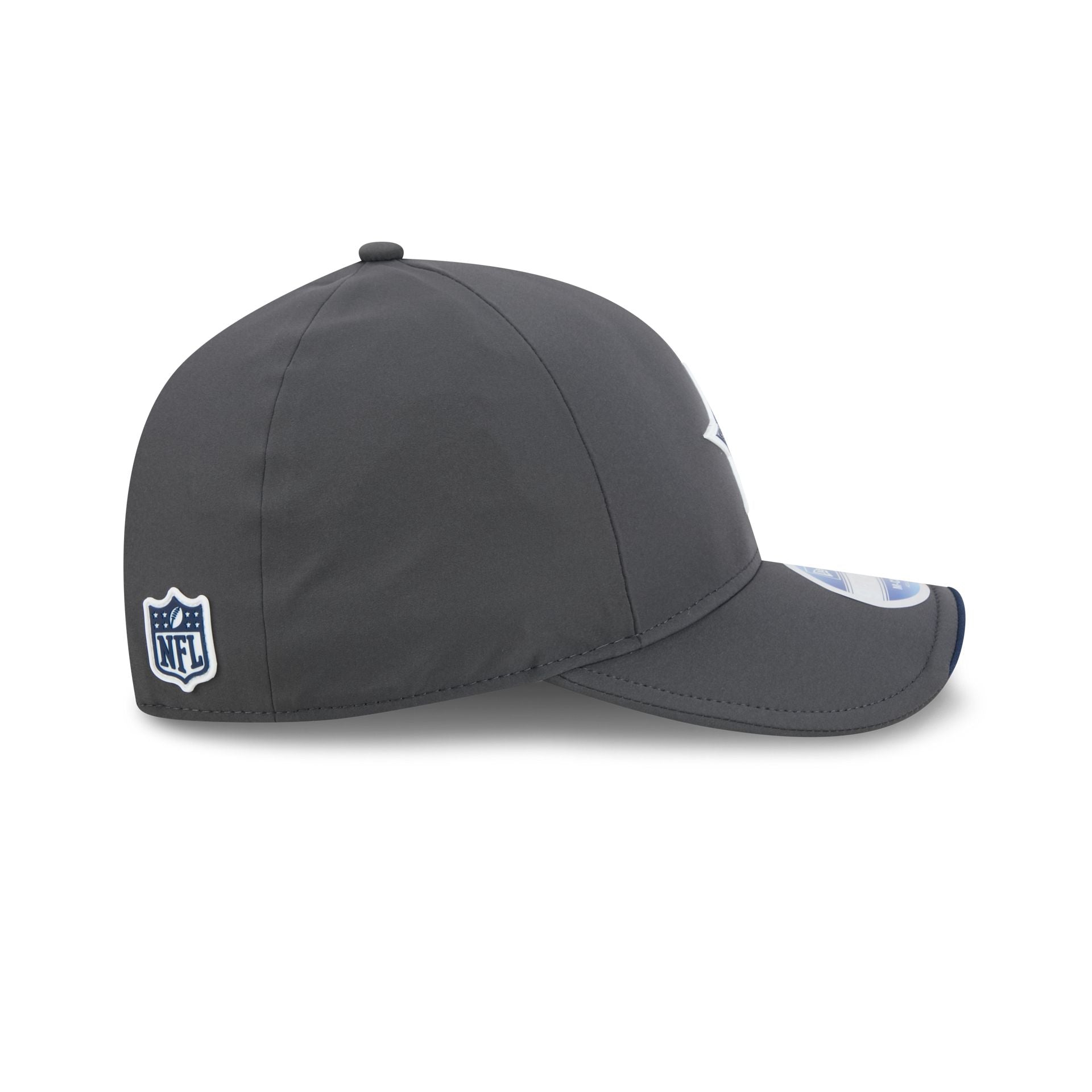 Dallas Cowboys 2026 Sideline Cold Weather 9FORTY M-Crown Snapback Hat