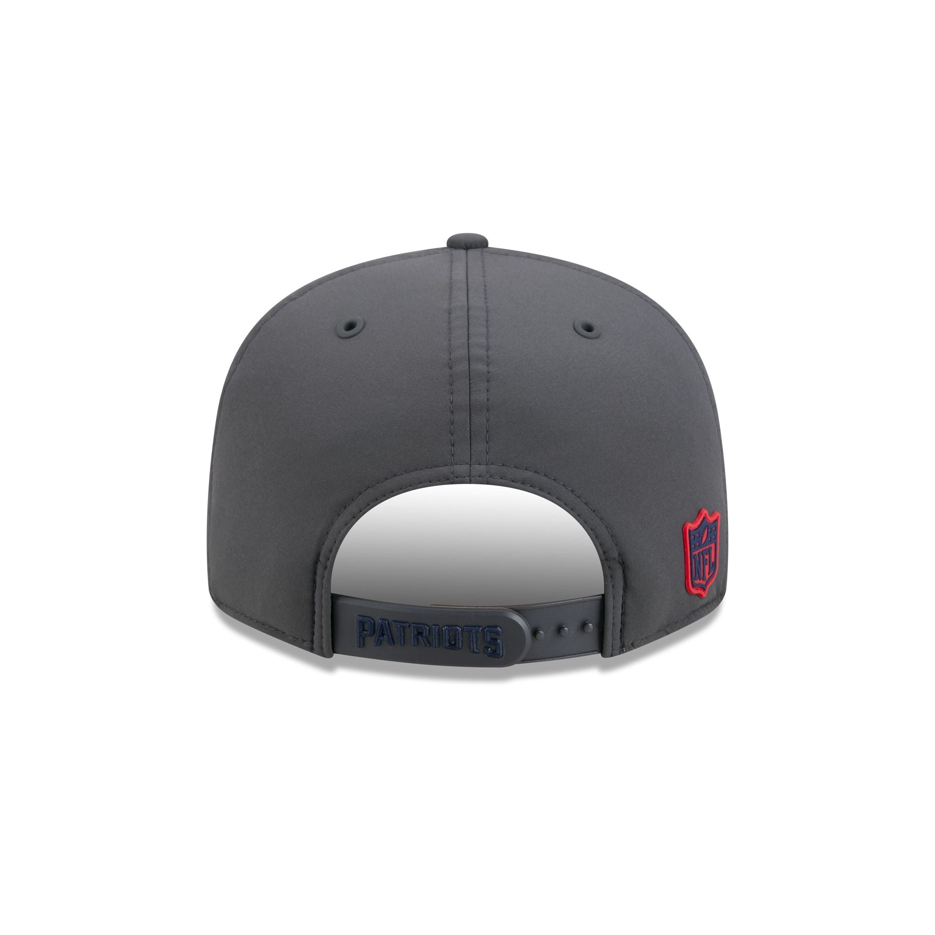 New England Patriots 2026 Sideline Cold Weather 9FIFTY Snapback Hat