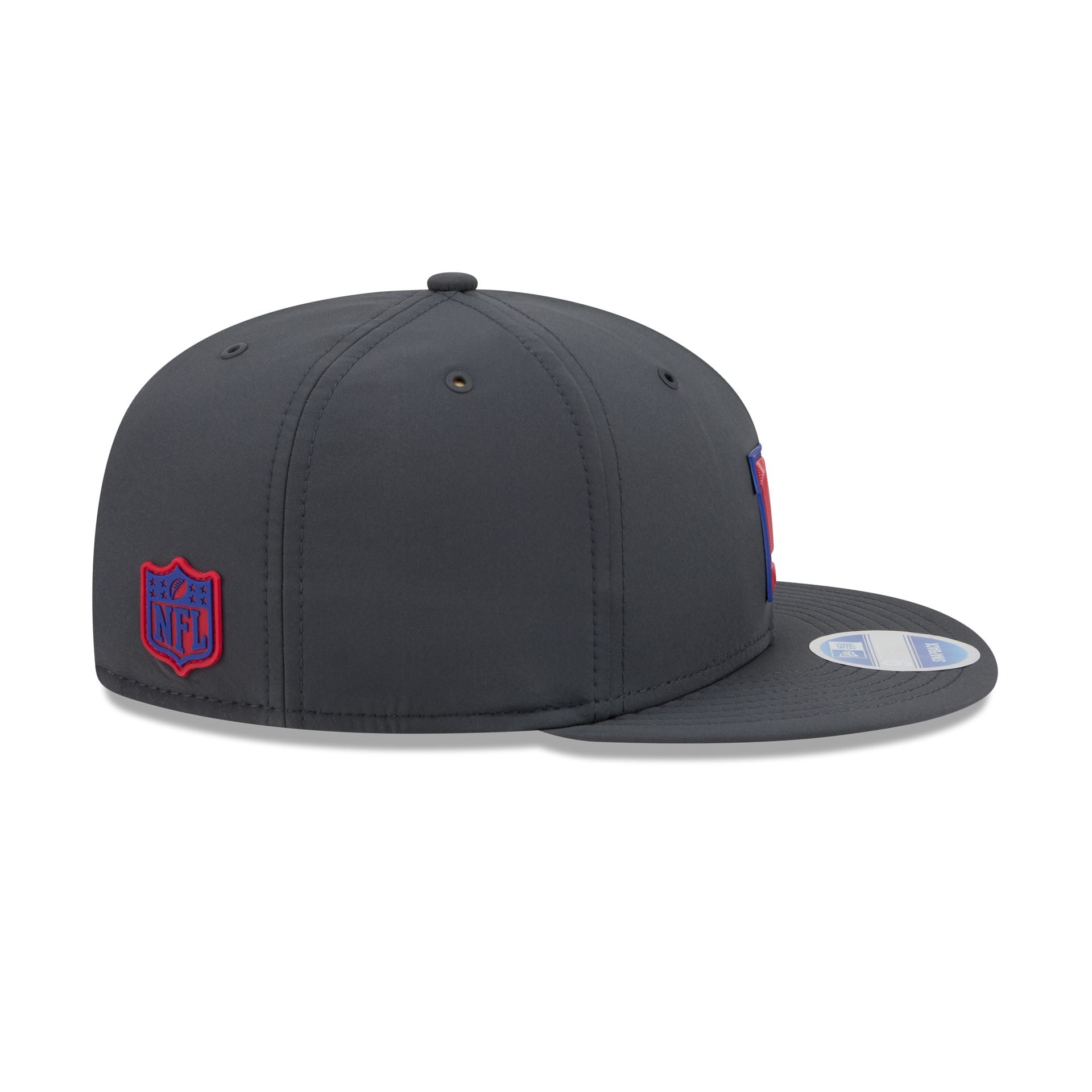 New York Giants 2026 Sideline Cold Weather 9FIFTY Snapback Hat