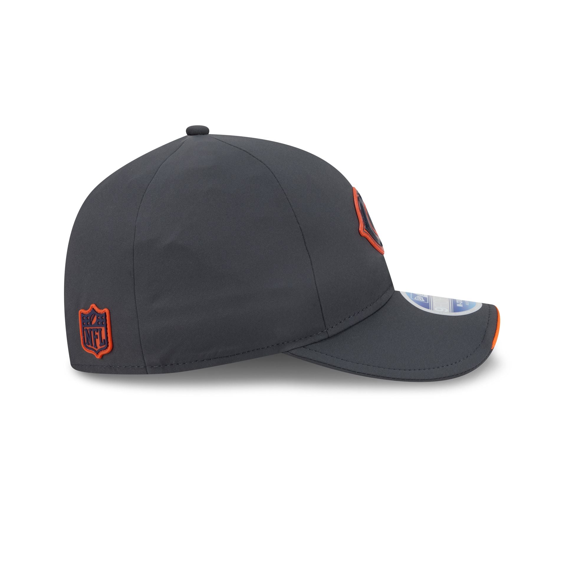Chicago Bears 2026 Sideline Cold Weather 9FORTY M-Crown Snapback Hat