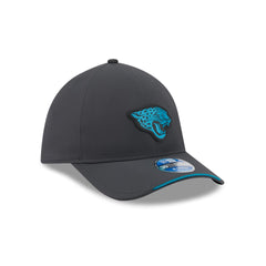 Jacksonville Jaguars 2026 Sideline Cold Weather 39THIRTY M-Crown Stretch Fit Hat