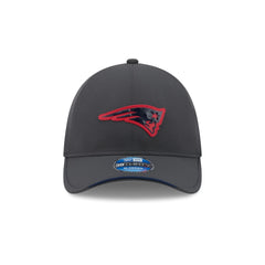 New England Patriots 2026 Sideline Cold Weather 39THIRTY M-Crown Stretch Fit Hat