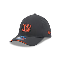 Cincinnati Bengals 2026 Sideline Cold Weather 39THIRTY M-Crown Stretch Fit Hat