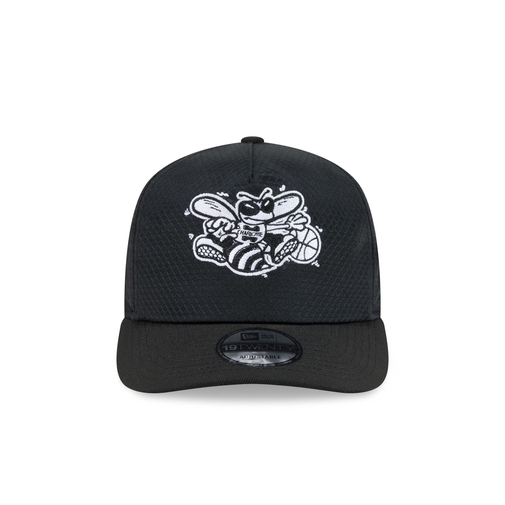 Charlotte Hornets Black & White Mesh 19TWENTY Trucker Hat