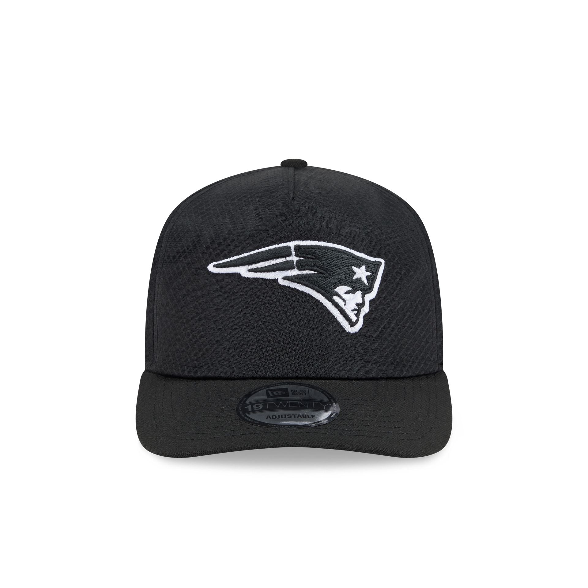 New England Patriots Black & White Mesh 19TWENTY Trucker Hat