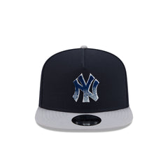 New York Yankees Fade Logo 9FIFTY A-Frame Snapback Hat