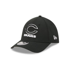 Chicago Bears Poly Black & White 39THIRTY M-Crown Stretch Fit Hat