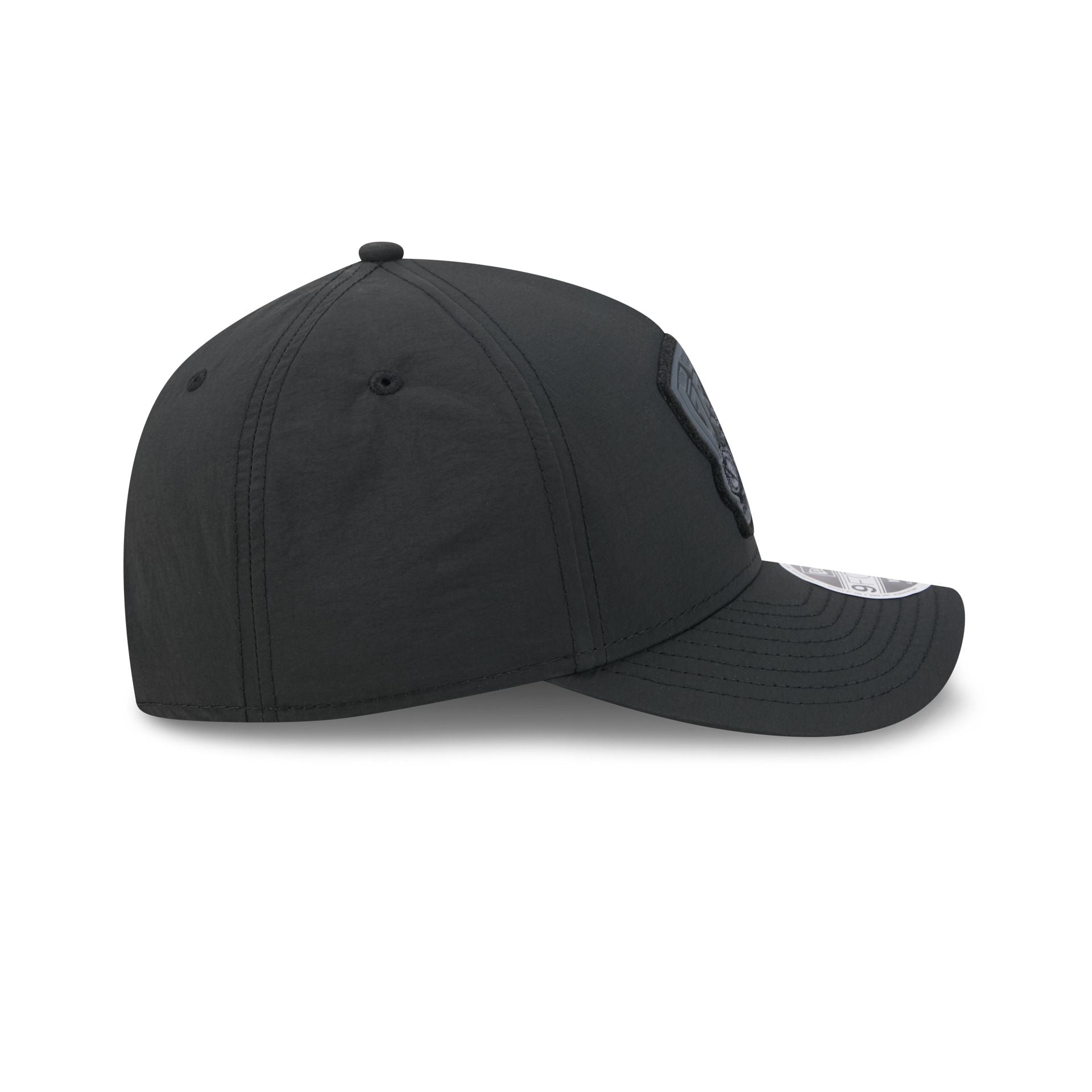 Alpha Industries x Vancouver Grizzlies Nylon Black 9FORTY M-Crown A-Frame Snapback Hat