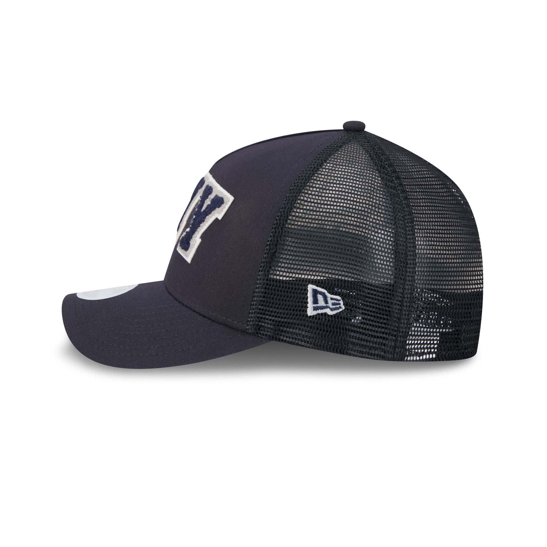 New York Yankees Scoreboard Women's 9FORTY M-Crown A-Frame Trucker Hat