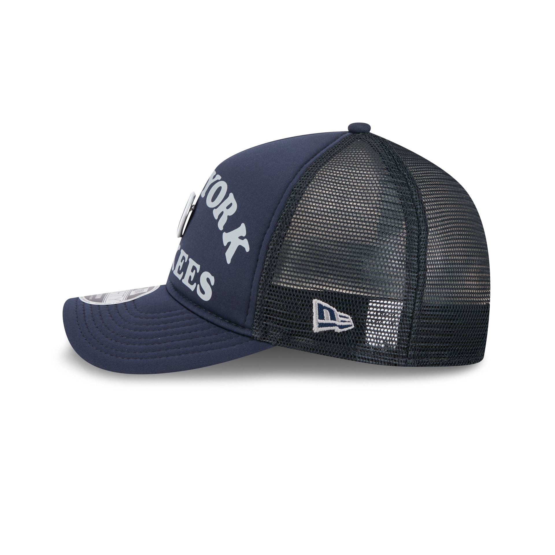 New York Yankees Button 9FORTY M-Crown A-Frame Trucker Hat