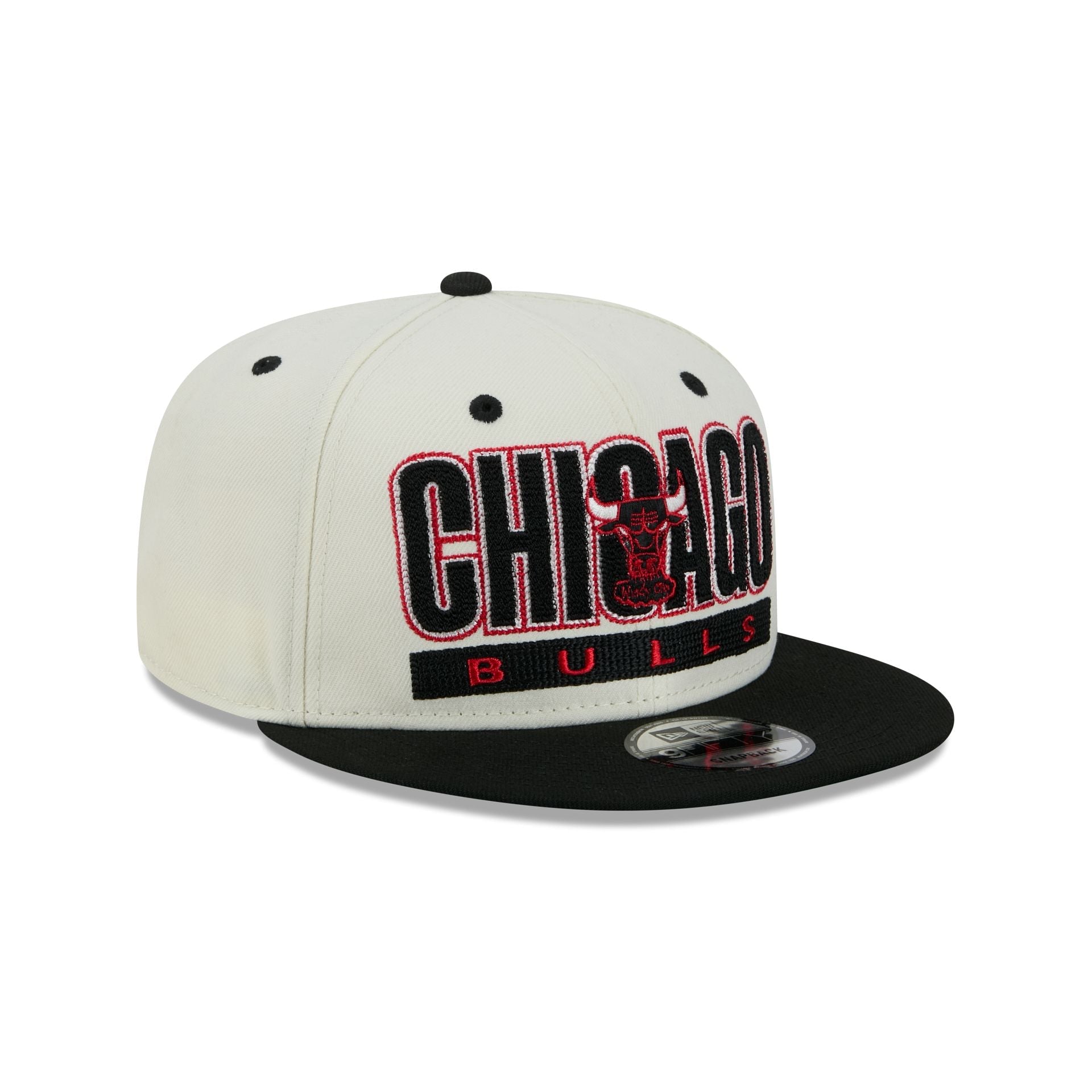 Chicago Bulls Classic Stacked Chrome 9FIFTY Snapback Hat
