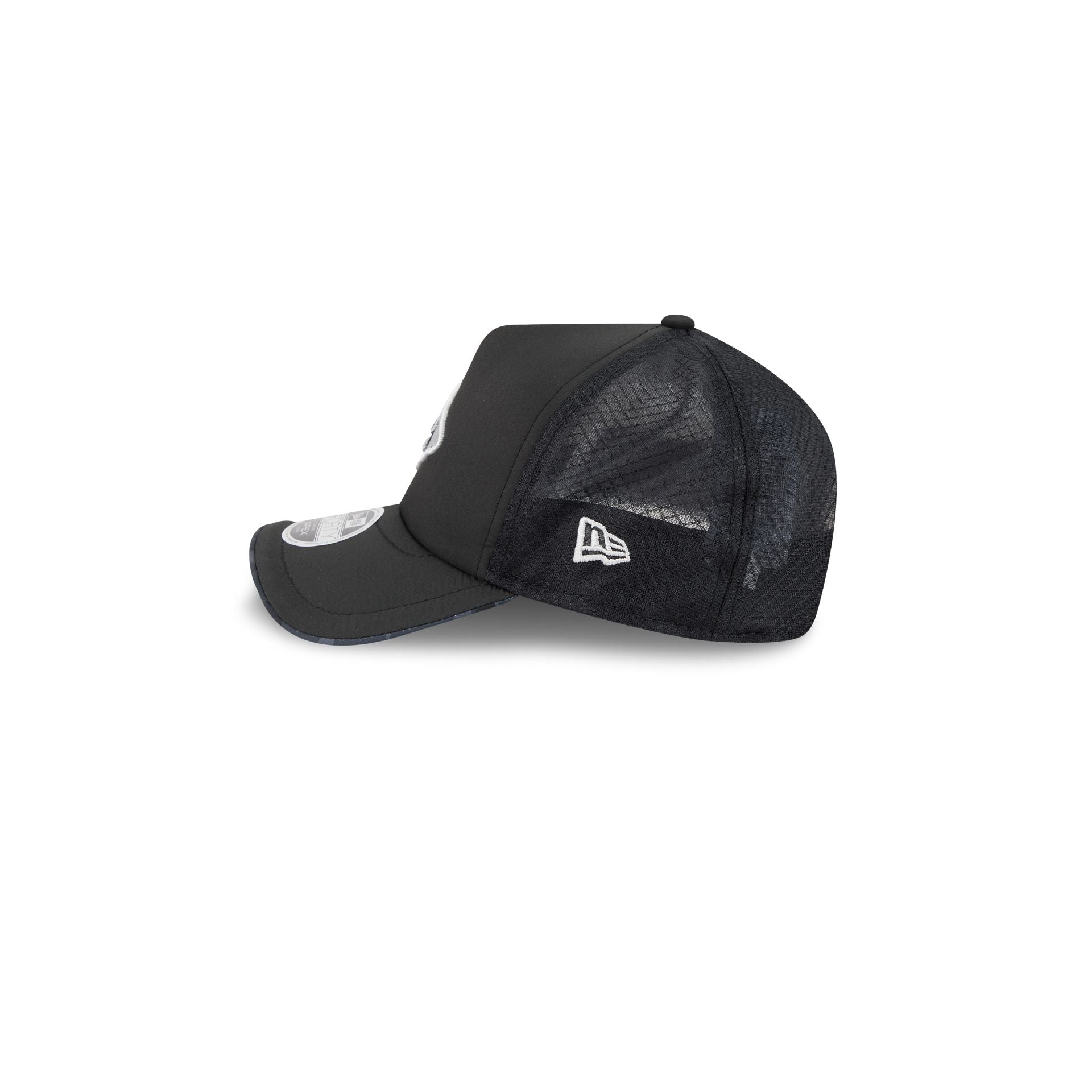 Kansas City Chiefs 2026 Salute to Service Kids 9FORTY APEX Snapback Hat