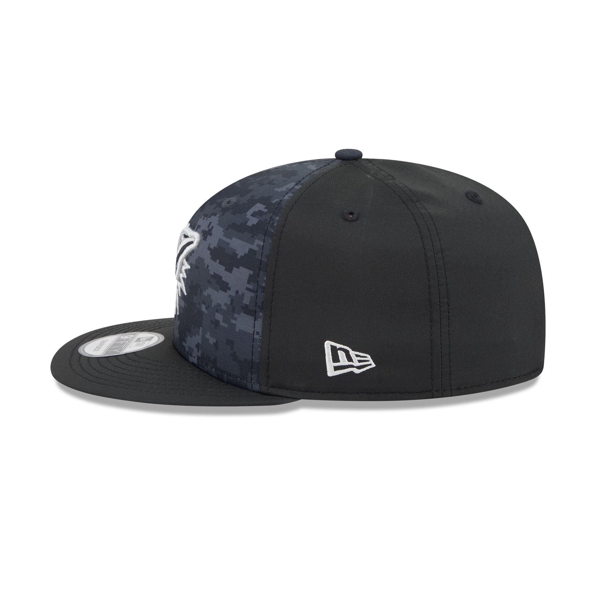 Miami Dolphins 2026 Salute to Service 9FIFTY Snapback Hat