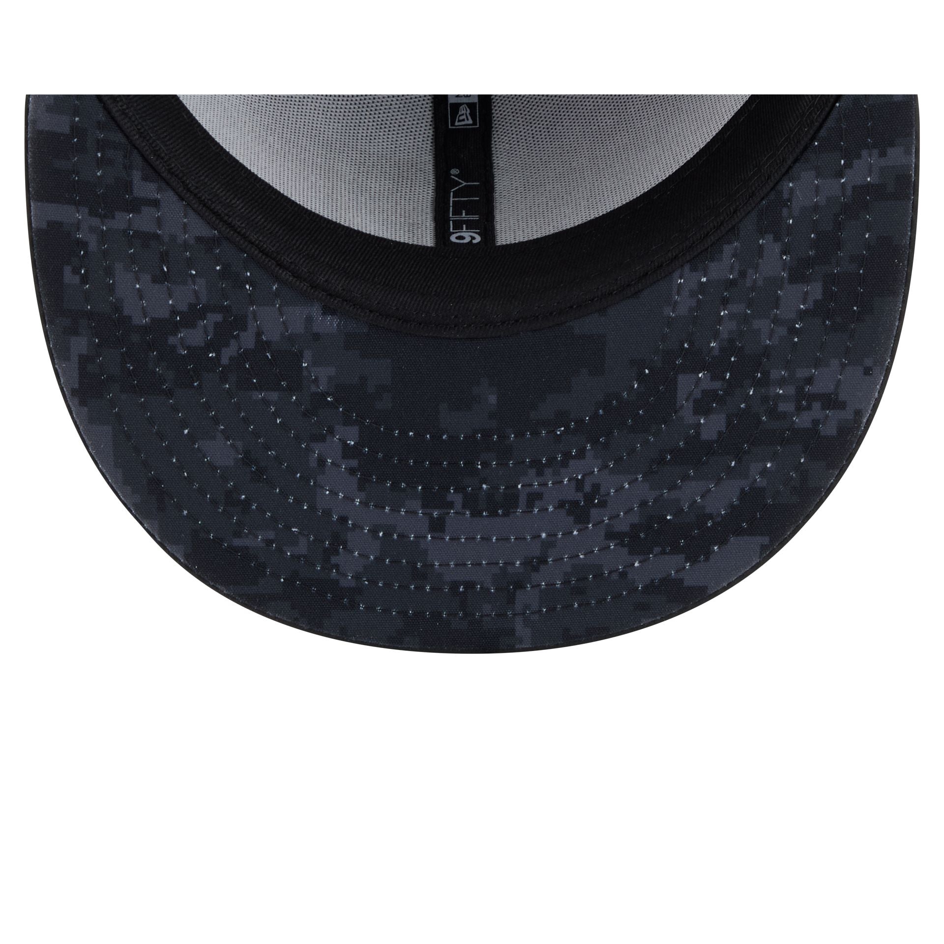 Las Vegas Raiders 2026 Salute to Service 9FIFTY Snapback Hat