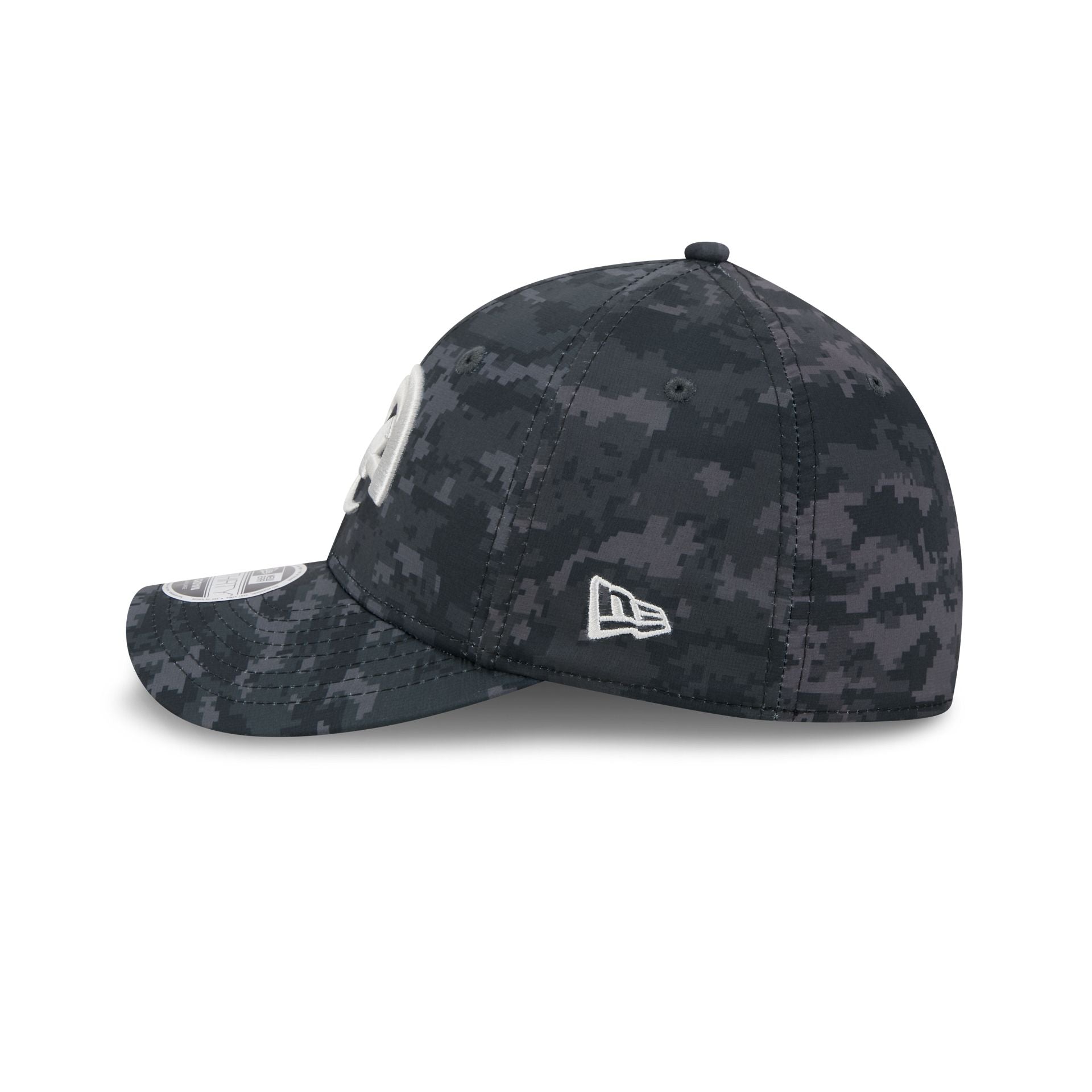 Los Angeles Rams 2026 Salute to Service 39THIRTY M-Crown Stretch Fit Hat