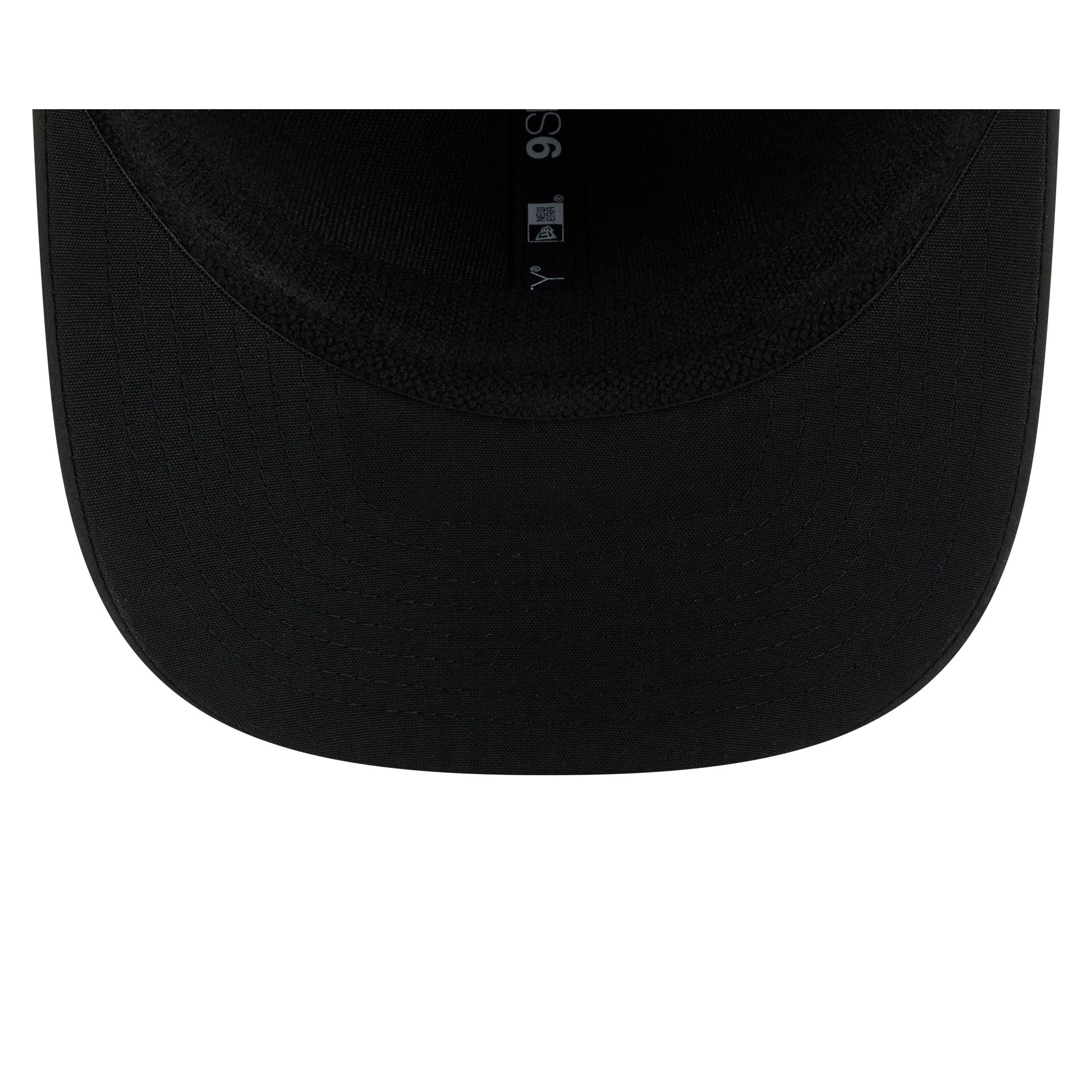 Kansas City Chiefs 2026 Salute to Service 9SEVENTY Stretch-Snap Hat