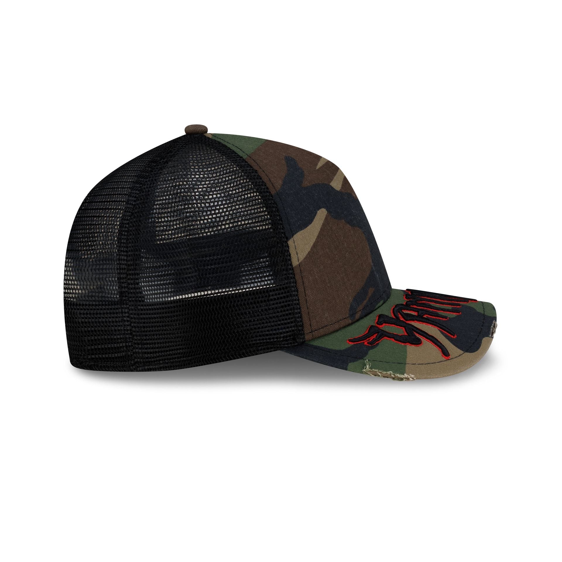 New York Yankees Camo Gothic Visor 9FORTY M-Crown A-Frame Trucker Hat